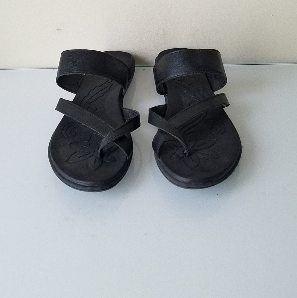B.O.C. sandals